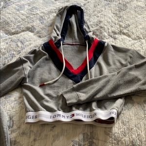 Tommy Hilfiger crop top